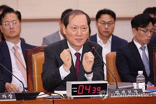 답변하는 이완규 법제처장