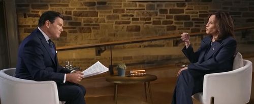 폭스뉴스와 인터뷰하는 해리스