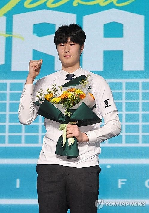 1라운드 2순위로 지명된 최준혁