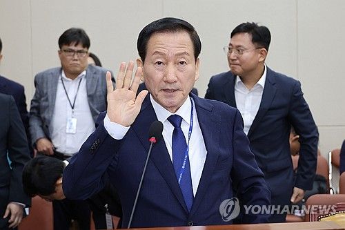 류희림 방심위원장 국감 증인선서