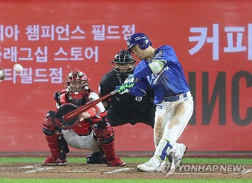 삼성 김헌곤 '넘겼다'