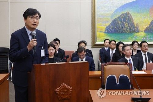 답변하는 함윤식 우아한형제들 부사장