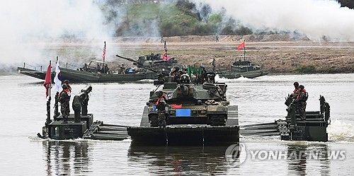 문교 도하하는 '수룡'