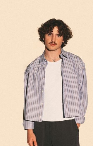 팝스타 벤슨 분