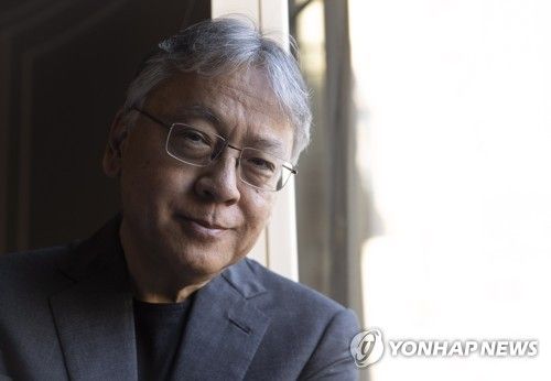 노벨문학상 수상 소설가 가즈오 이시구로 
