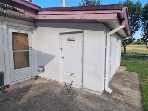 폐쇄해 둔 용산어린이정원 내 석면 검출 건물 