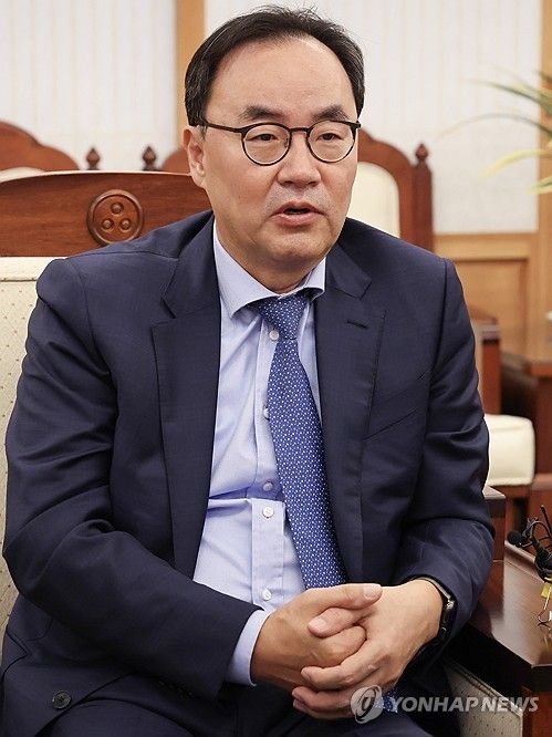 의료계-종교지도자협의회 간담회 참석한 이진우 회장