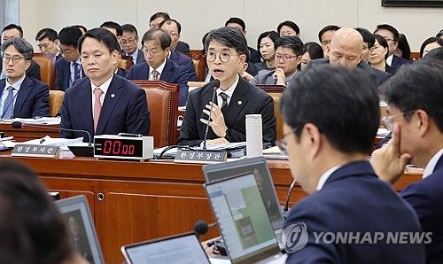 의원 질의에 답변하는 김완섭 환경부 장관