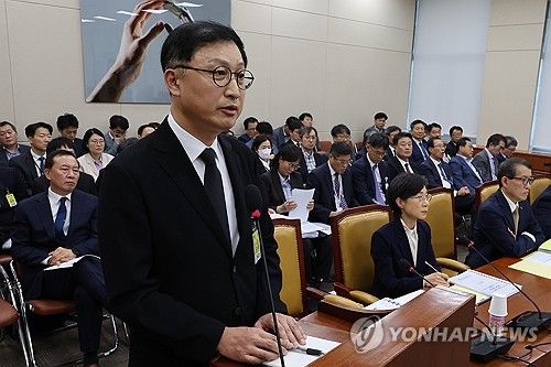 답변하는 윤태양 삼성전자 최고안전책임자