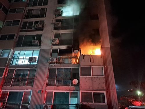 정읍 아파트서 화재