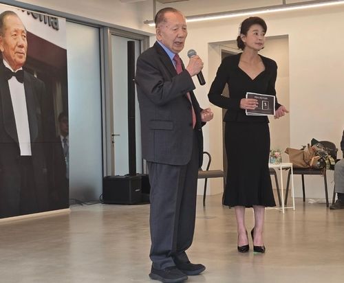 회고록 펴낸 김동호 전 부산국제영화제 집행위원장