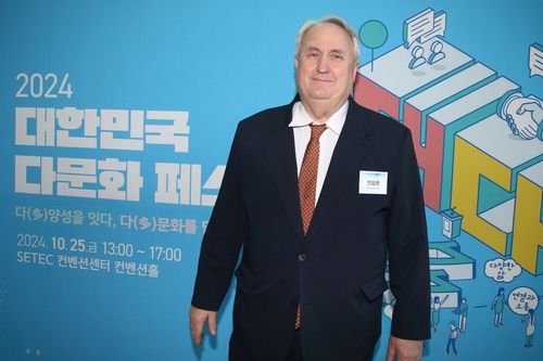 '2024 대다페' 참석차 연합뉴스와 인터뷰하는 인요한