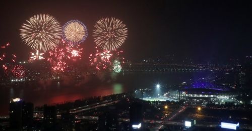서울에서 열린 제100회 전국체육대회 개회식의 불꽃 쇼. 2019년 [연합뉴스 자료사진] 