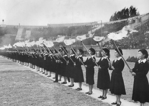 서울에서 열린 제42회 전국체육대회 개막식. 1961년 [연합뉴스 자료사진] 