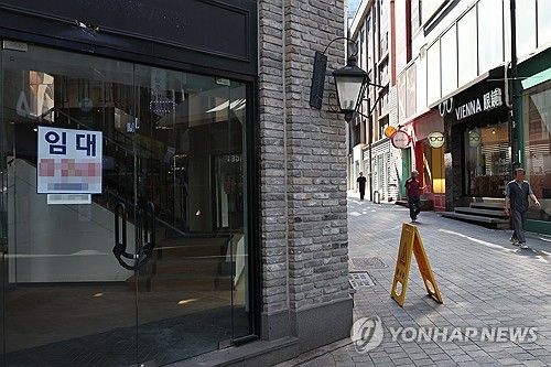 "빚낸 65세 이상 자영업자, 부채가 연 소득의 10배 넘어"