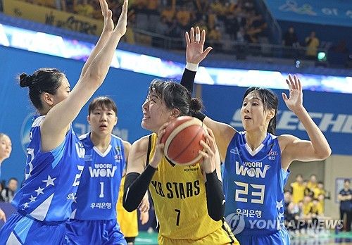 빈틈 노리는 박지수