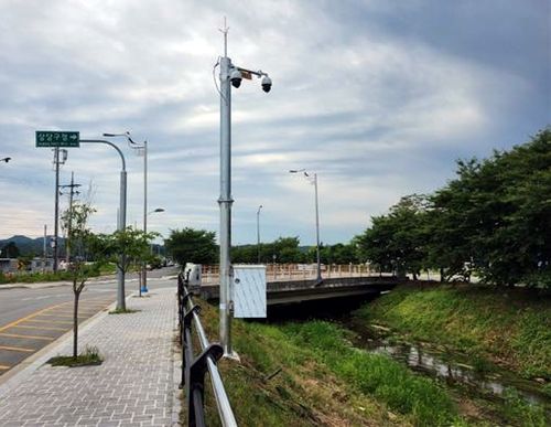 스마트 계측관리시스템 장비가 설치된 효촌천