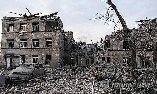 폐허가 된 도네츠크 셀리도베 마을