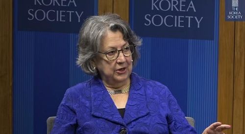 캐스린 웨더스비 교수