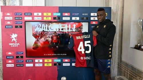 이탈리아 세리에A 제노아에 입단한 마리오 발로텔리