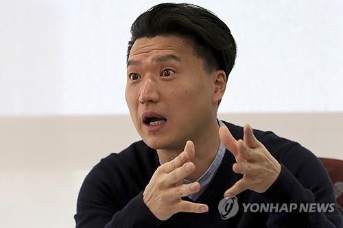 2019년 크랩서씨 인터뷰 모습