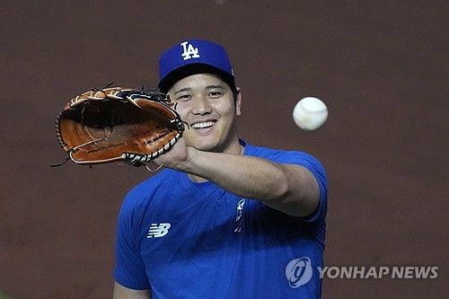 지난 달 19일 캐치볼로 몸 푸는 오타니