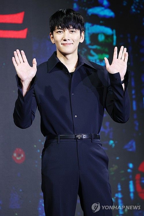 지창욱, 멋진 미소