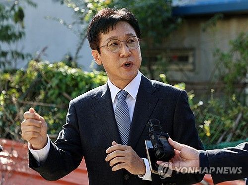 재판 마친 신영대 의원