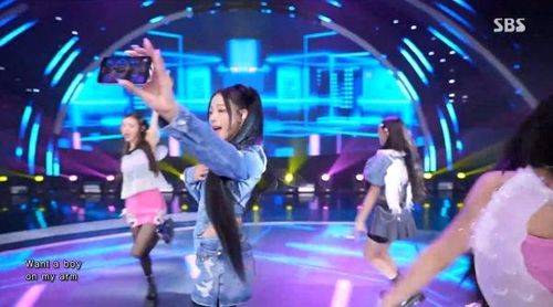 SBS '인기가요' 간접광고 