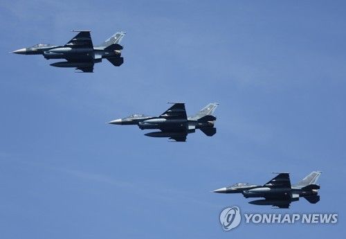 일본 F-2 전투기