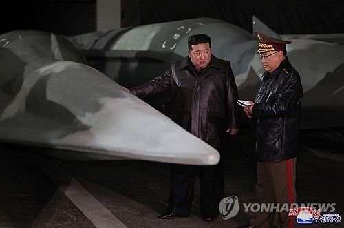 북한 김정은, 전략미사일기지 시찰