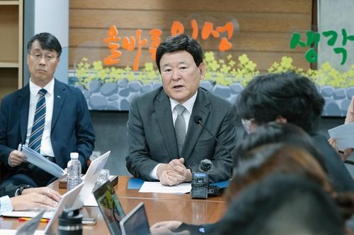 새해 예산안 관련 간담회하는 김광수 제주교육감