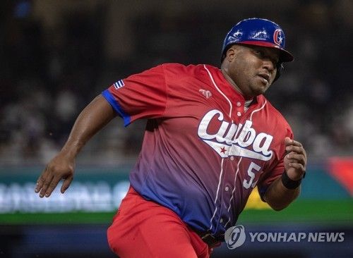 쿠바 대표팀 거포 알프레도 데스파이네