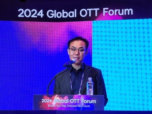 2024 국제 OTT 포럼 세션 참석한 최용훈 삼성전자 부사장