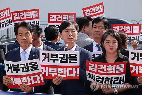 발언하는 한창민 대표