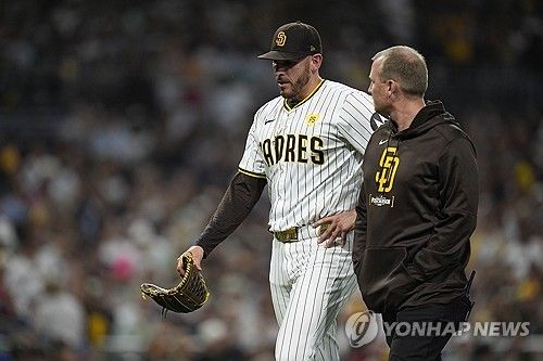 오른쪽 팔꿈치를 수술할 예정인 머스그로브 