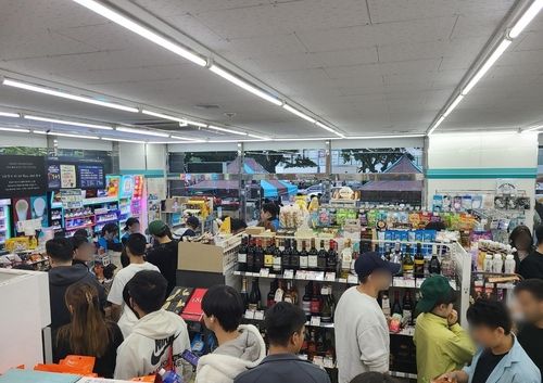 한강 불꽃축제로 특수 누린 편의점
