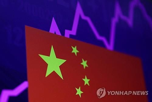 중국 오성홍기와 주가 그래프 이미지