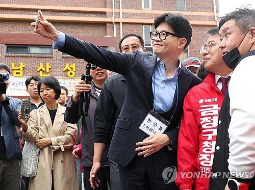 한동훈·이재명, 오늘 부산 금정서 '10·16 재보선' 지원유세