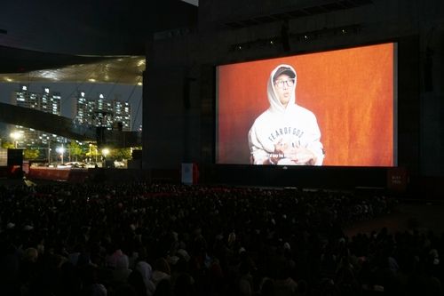 BTS RM 다큐, 부국제 관객들 만났다…