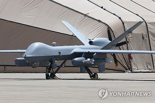 이륙 준비하는 미 공군의 MQ-9 리퍼 무인공격기