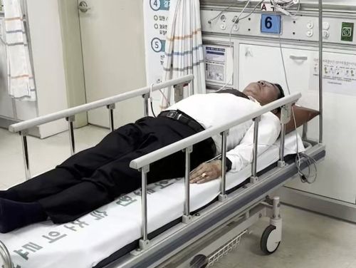 속초의료원 입원한 신경호 교육감