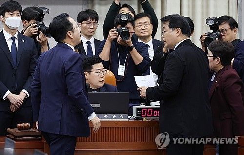 김건희 여사 '동행명령' 반대하는 여당