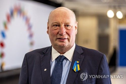 헨리크 홀로레이 전 EU 운송총국장
