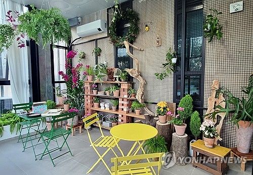 전주정원문화센터 베란다 정원 전시 작품