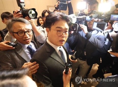 '막말논란' 임현택 의협회장 탄핵안 가결…의협 비대위체제 전환