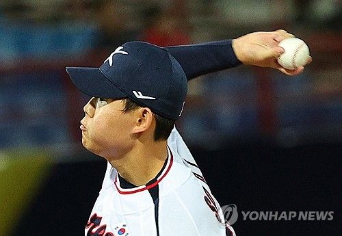 역투하는 소형준