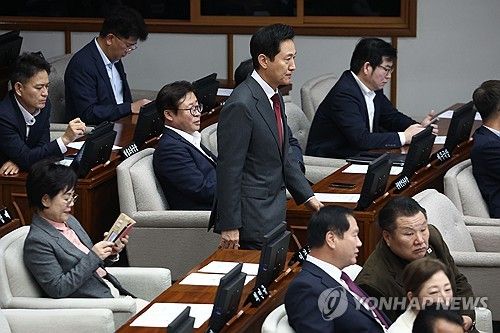서울시의회 정례회 참석한 오세훈 시장