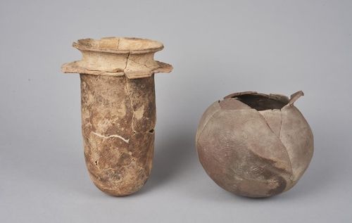 복원한 토기 모습 