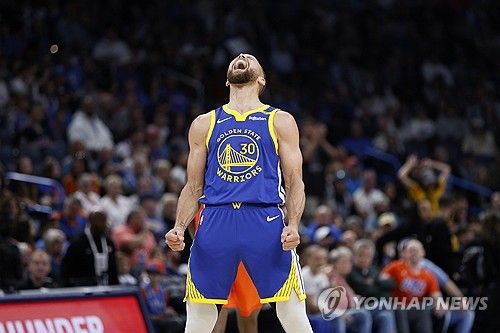 골든스테이트의 매운맛 커리